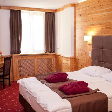 Baron Spa Hotel - Museum Yaremche Bagian luar foto