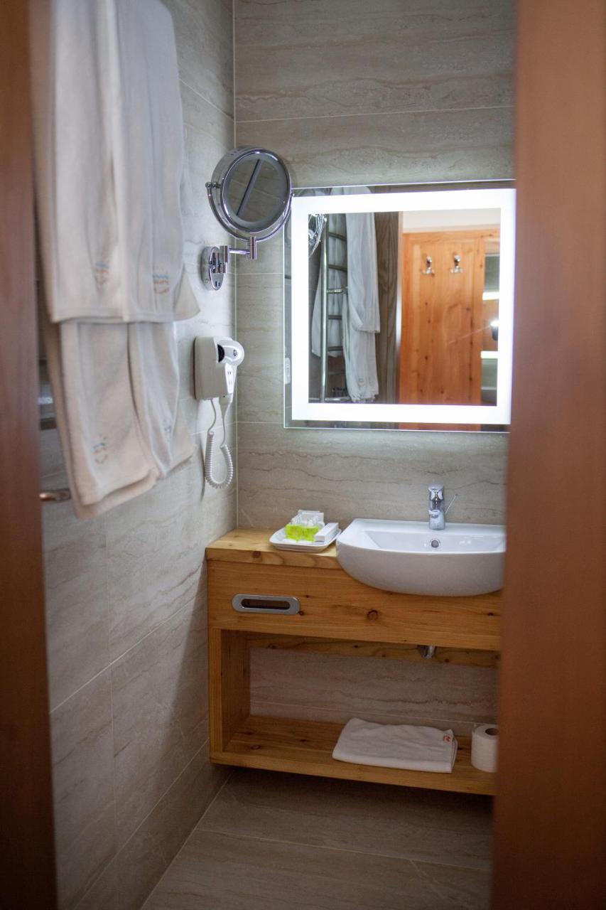 Baron Spa Hotel - Museum Yaremche Bagian luar foto