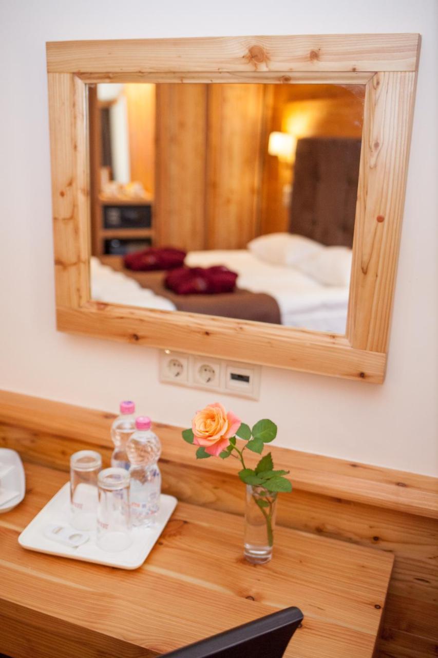 Baron Spa Hotel - Museum Yaremche Bagian luar foto