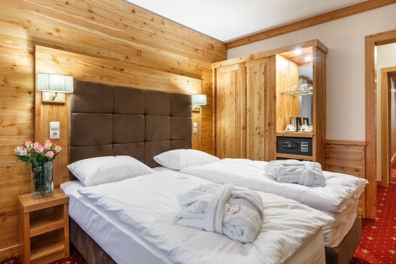 Baron Spa Hotel - Museum Yaremche Bagian luar foto