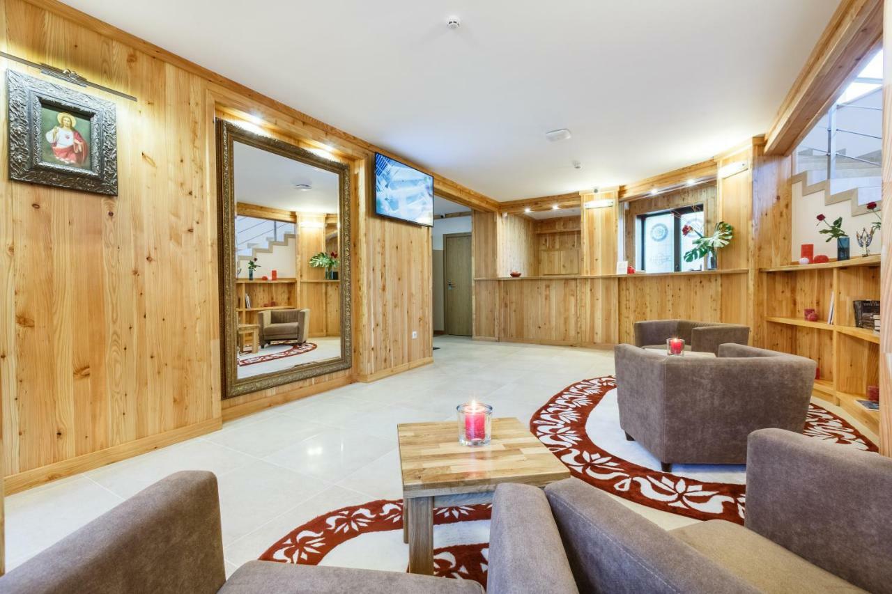 Baron Spa Hotel - Museum Yaremche Bagian luar foto