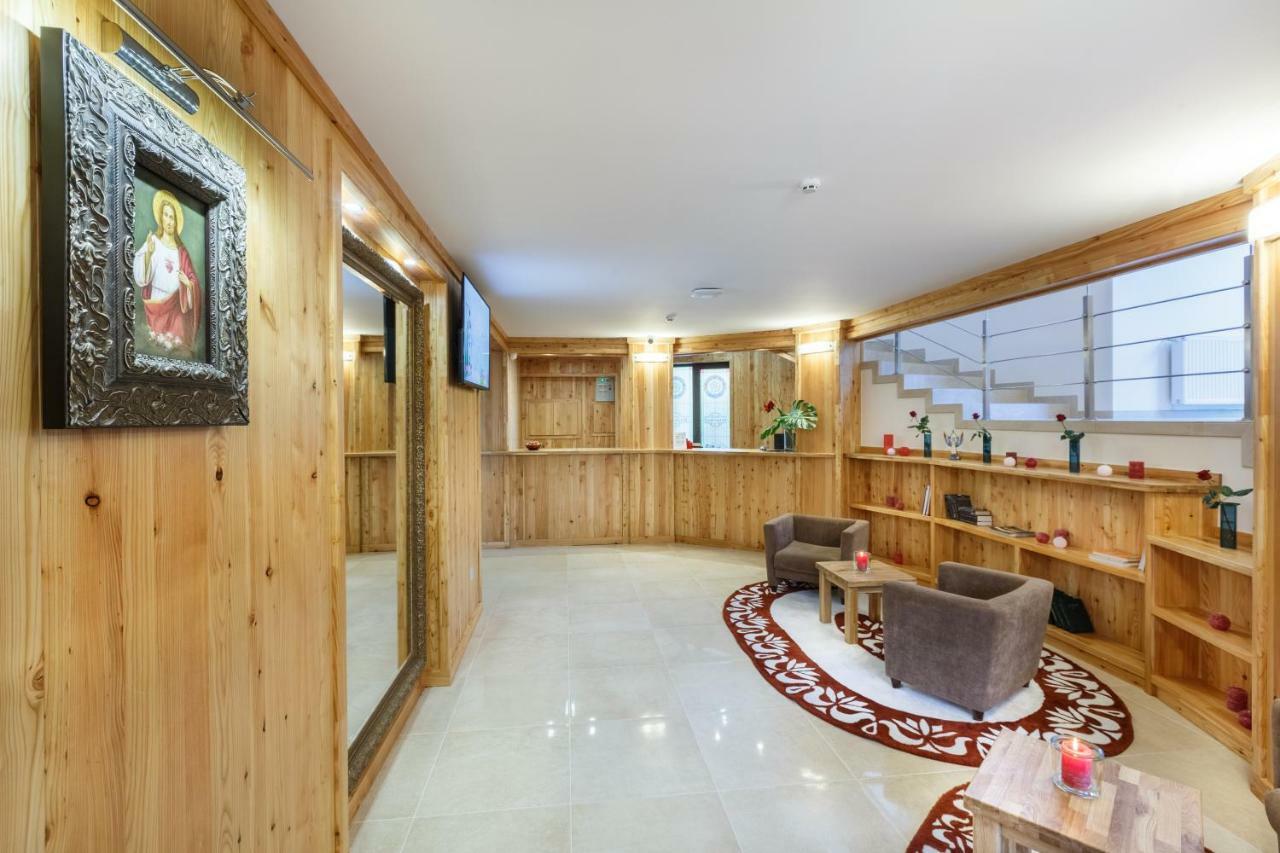Baron Spa Hotel - Museum Yaremche Bagian luar foto
